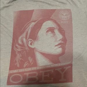 obey short sleeve tee shirt medium